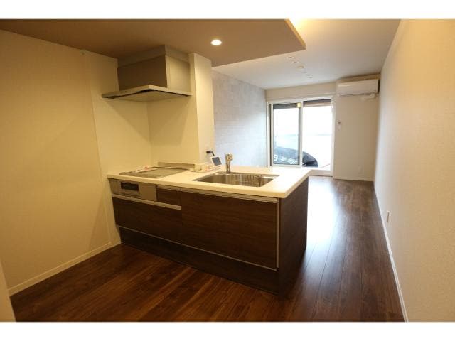  近鉄難波線・奈良線/新大宮駅 徒歩4分 4階 築3年