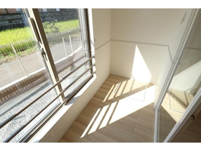  学研都市線<片町線>・JR東西線/木津駅 バス5分市坂下車:停歩2分 1階 築3年