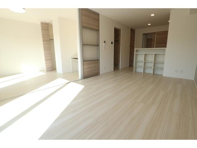  近鉄難波線・奈良線/新大宮駅 徒歩20分 1階 築3年