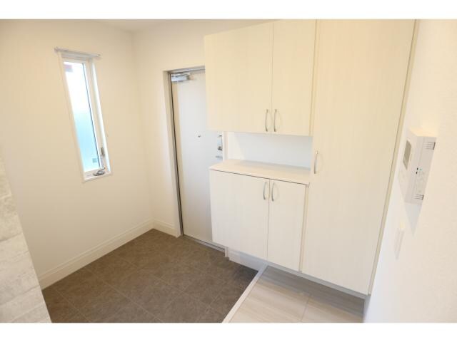  近鉄難波線・奈良線/新大宮駅 徒歩20分 1階 築3年