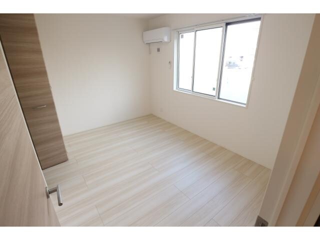  近鉄難波線・奈良線/新大宮駅 徒歩20分 1階 築3年