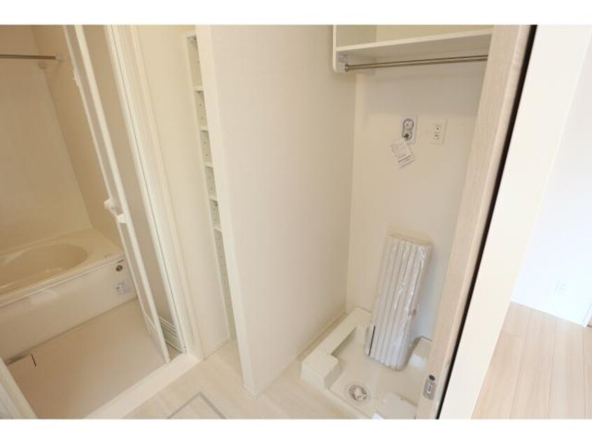  近鉄難波線・奈良線/新大宮駅 徒歩20分 1階 築3年