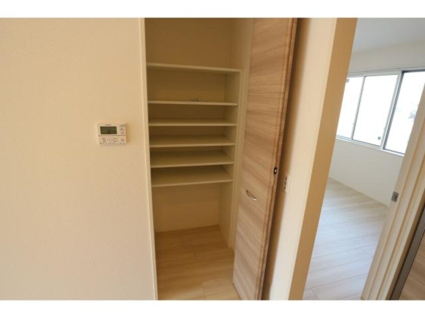  近鉄難波線・奈良線/新大宮駅 徒歩20分 1階 築3年