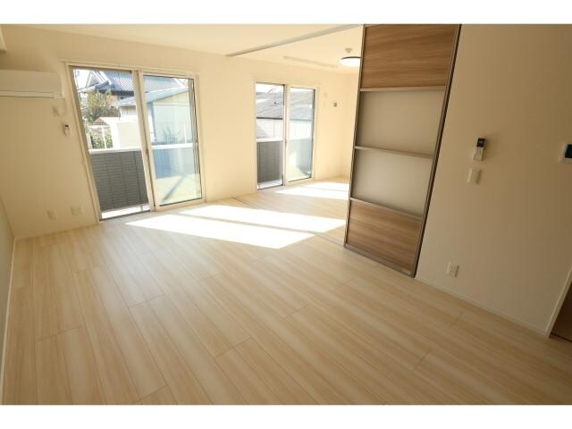  近鉄難波線・奈良線/新大宮駅 徒歩20分 1階 築3年