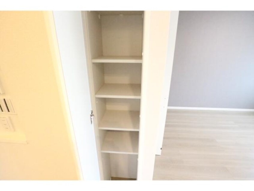  近鉄難波線・奈良線/新大宮駅 徒歩5分 4階 築2年