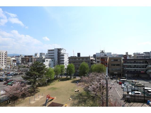  近鉄難波線・奈良線/新大宮駅 徒歩3分 5階 築22年