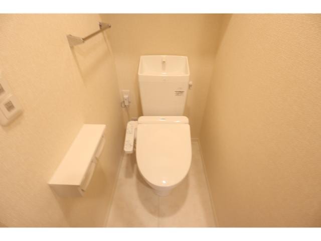  近鉄難波線・奈良線/新大宮駅 徒歩18分 2階 築2年