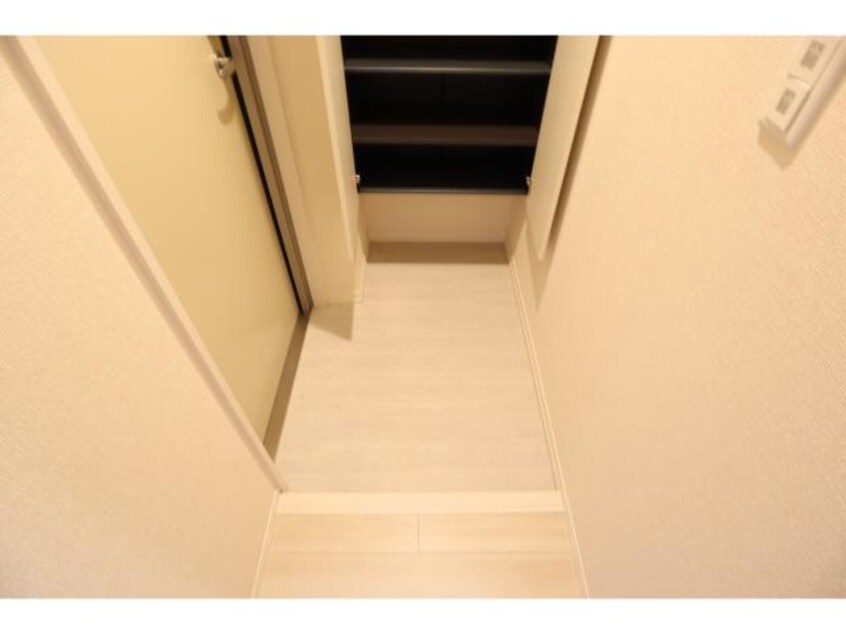  近鉄難波線・奈良線/新大宮駅 徒歩18分 2階 築2年