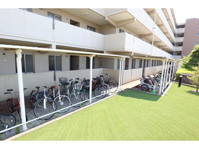  近鉄京都線/高の原駅 バス15分州見台7丁目東下車:停歩5分 3階 築26年