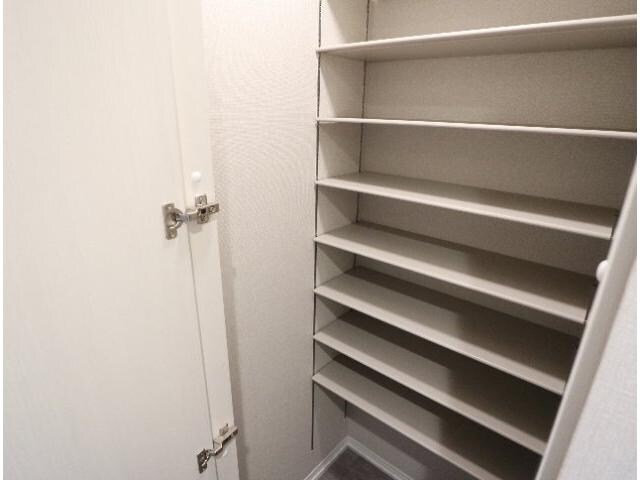  大和路線・関西本線/奈良駅 徒歩13分 2階 築2年