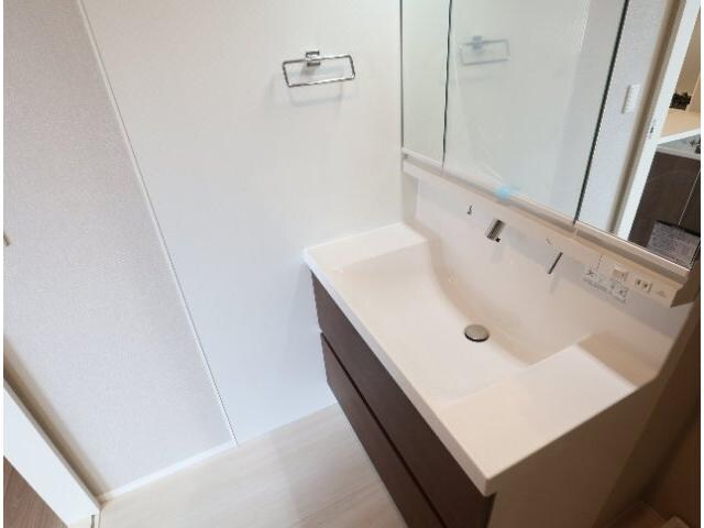  大和路線・関西本線/奈良駅 徒歩13分 2階 築2年