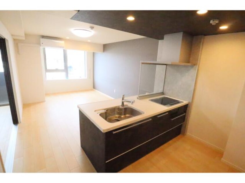  近鉄難波線・奈良線/新大宮駅 徒歩8分 1階 1年未満