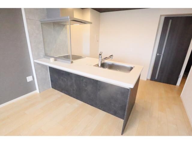  近鉄難波線・奈良線/新大宮駅 徒歩8分 1階 1年未満