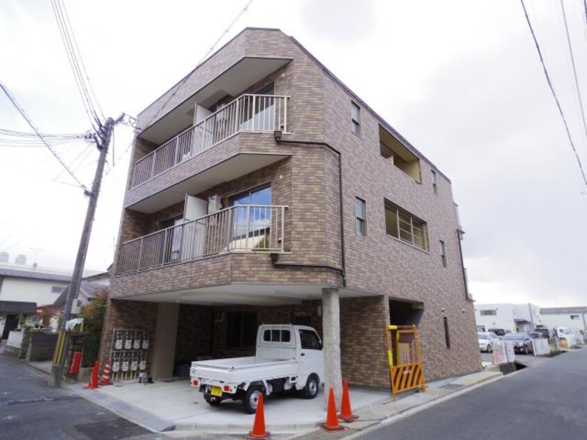  近鉄難波線・奈良線/新大宮駅 徒歩16分 1階 築6年