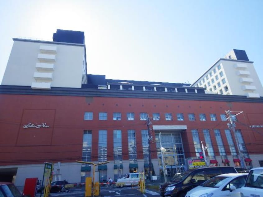 シルキア奈良(ショッピングセンター/アウトレットモール)まで191m 大和路線・関西本線/奈良駅 徒歩4分 4階 築1年