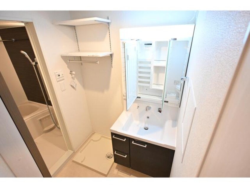  奈良線/奈良駅 徒歩11分 3階 1年未満