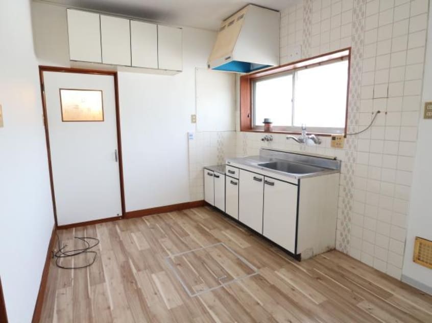  近鉄難波線・奈良線/新大宮駅 徒歩11分 1-2階 築45年