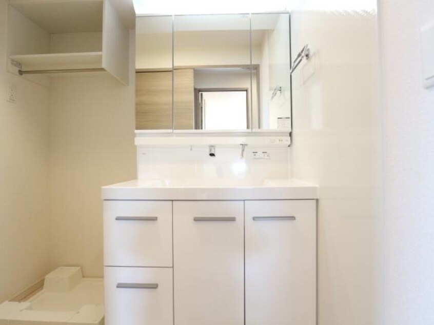  奈良線/奈良駅 徒歩9分 3階 1年未満