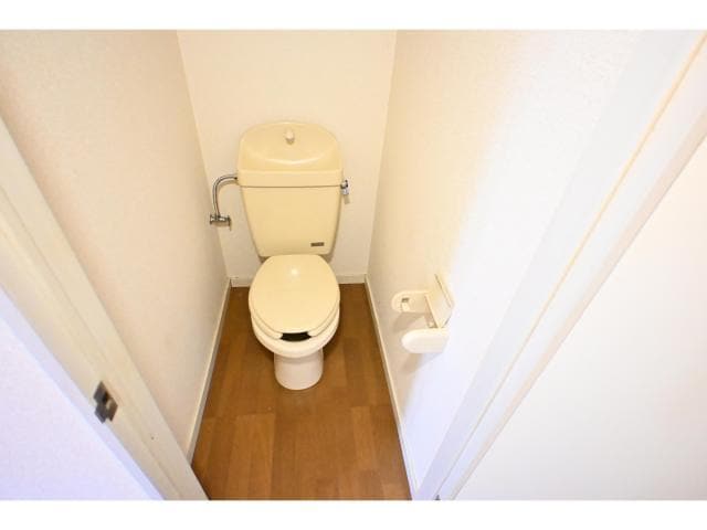  大和路線・関西本線/奈良駅 バス9分北神殿下車:停歩6分 1階 築27年