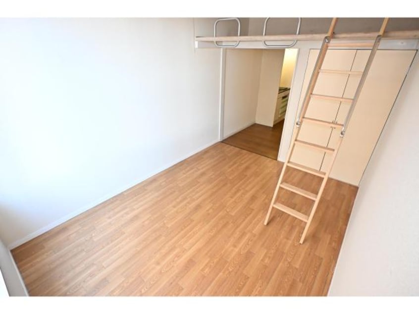  大和路線・関西本線/奈良駅 バス9分北神殿下車:停歩6分 1階 築27年