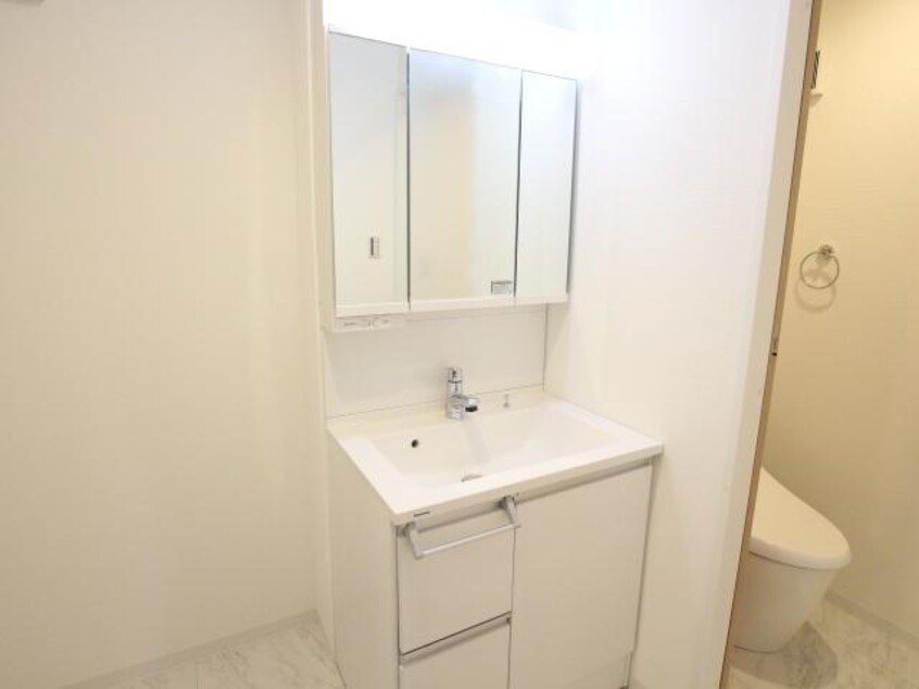  近鉄難波線・奈良線/近鉄奈良駅 徒歩20分 2階 1年未満