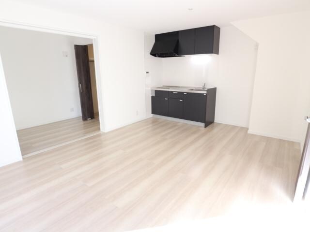  近鉄難波線・奈良線/近鉄奈良駅 徒歩20分 1階 1年未満