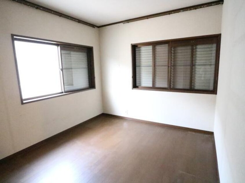  大和路線・関西本線/加茂駅 徒歩15分 1-2階 築32年