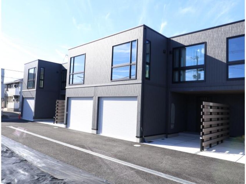  近鉄難波線・奈良線/新大宮駅 徒歩20分 1-2階 1年未満