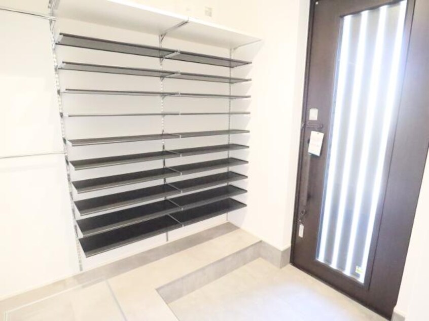  近鉄難波線・奈良線/新大宮駅 徒歩20分 1-2階 1年未満