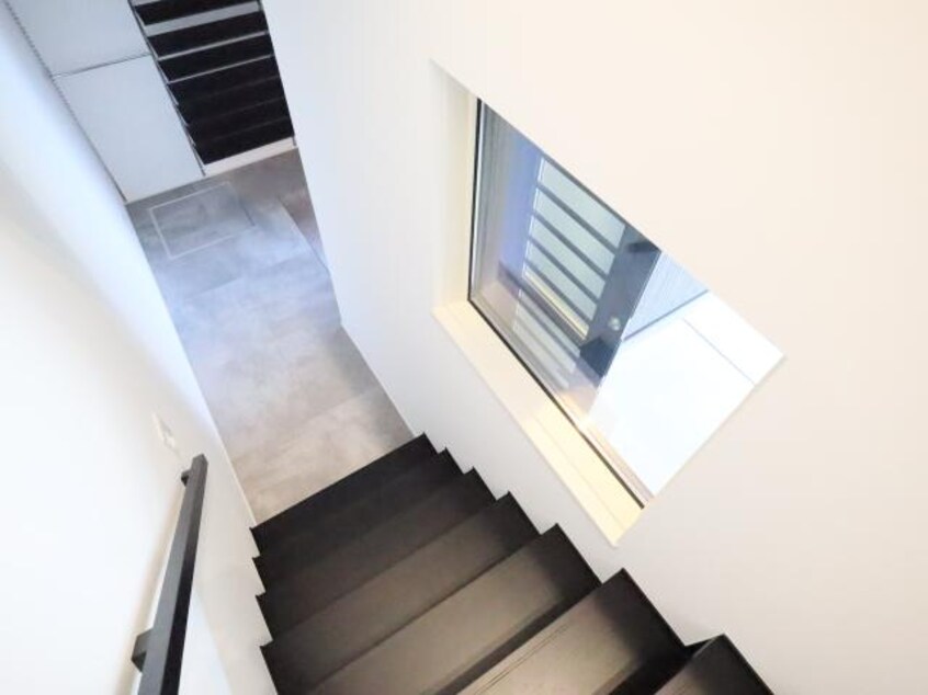  近鉄難波線・奈良線/新大宮駅 徒歩20分 1-2階 1年未満