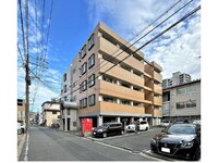 セルフィーユ薬院
