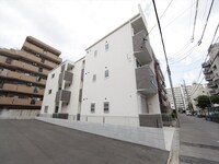 ル・ベリエ平安通