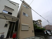 クレセント香呑町