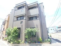 ブライト・タカ