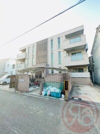 スクエアプレイス西今川