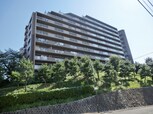 ユニヴェルシオール学園の丘