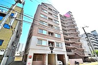 アネシスコート門口