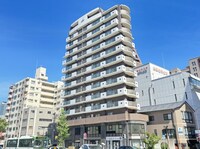ローレルトアスクエア