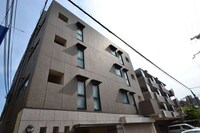 ジェヌイン本山