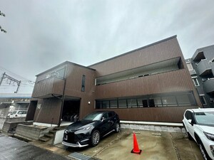 スリージェ参番館