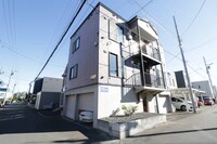 アヴェニール３・２
