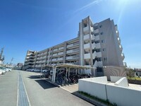 プレイズ中川駅前