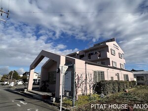 オアシスコート