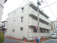 フォートエムズ