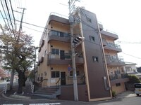 グランディア護国神社前