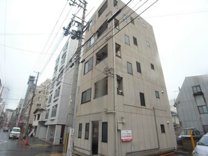 前田マンション