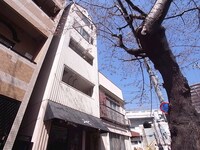 マンションみやけ