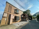 サンビルダー城の下