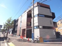 コティ山下町