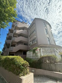 サンシーズ南山手